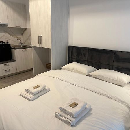 Brand New Studios Ipm1-2-3-4 Yenişehir Dış mekan fotoğraf
