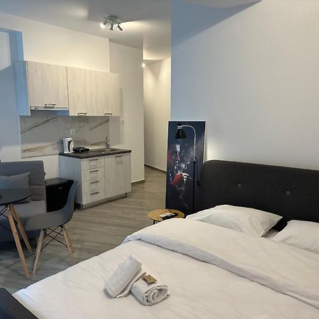 Brand New Studios Ipm1-2-3-4 Yenişehir Dış mekan fotoğraf