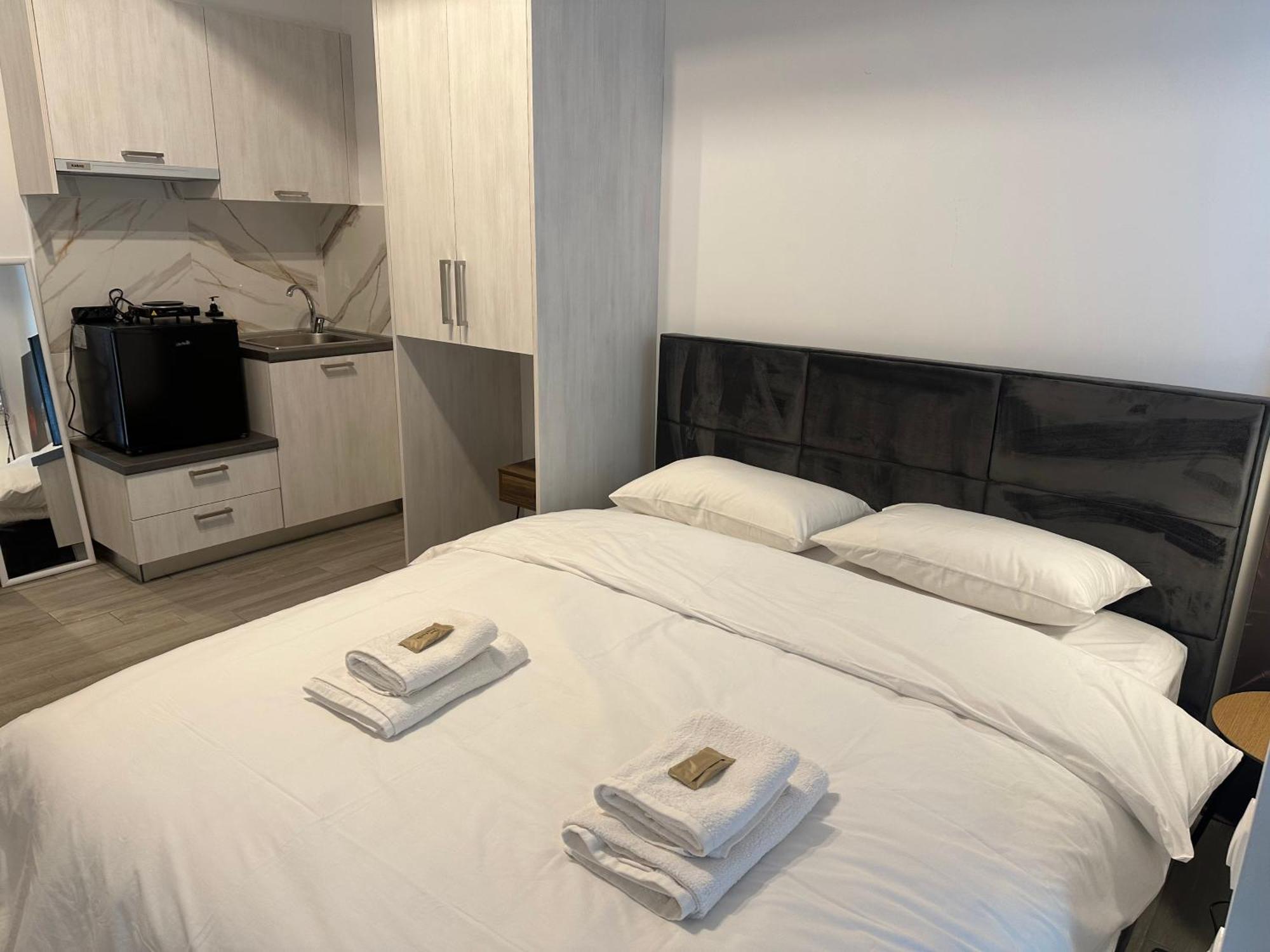 Brand New Studios Ipm1-2-3-4 Yenişehir Dış mekan fotoğraf